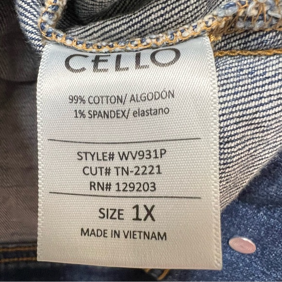 Cello Women’s Stretch Blue Denim Jacket Size 1X - Picture 5 of 5